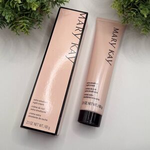 Mary Kay Extra Emollient Night Cream - Brand New